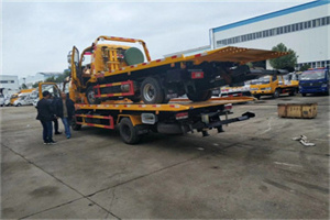 左贡同城汽车补胎